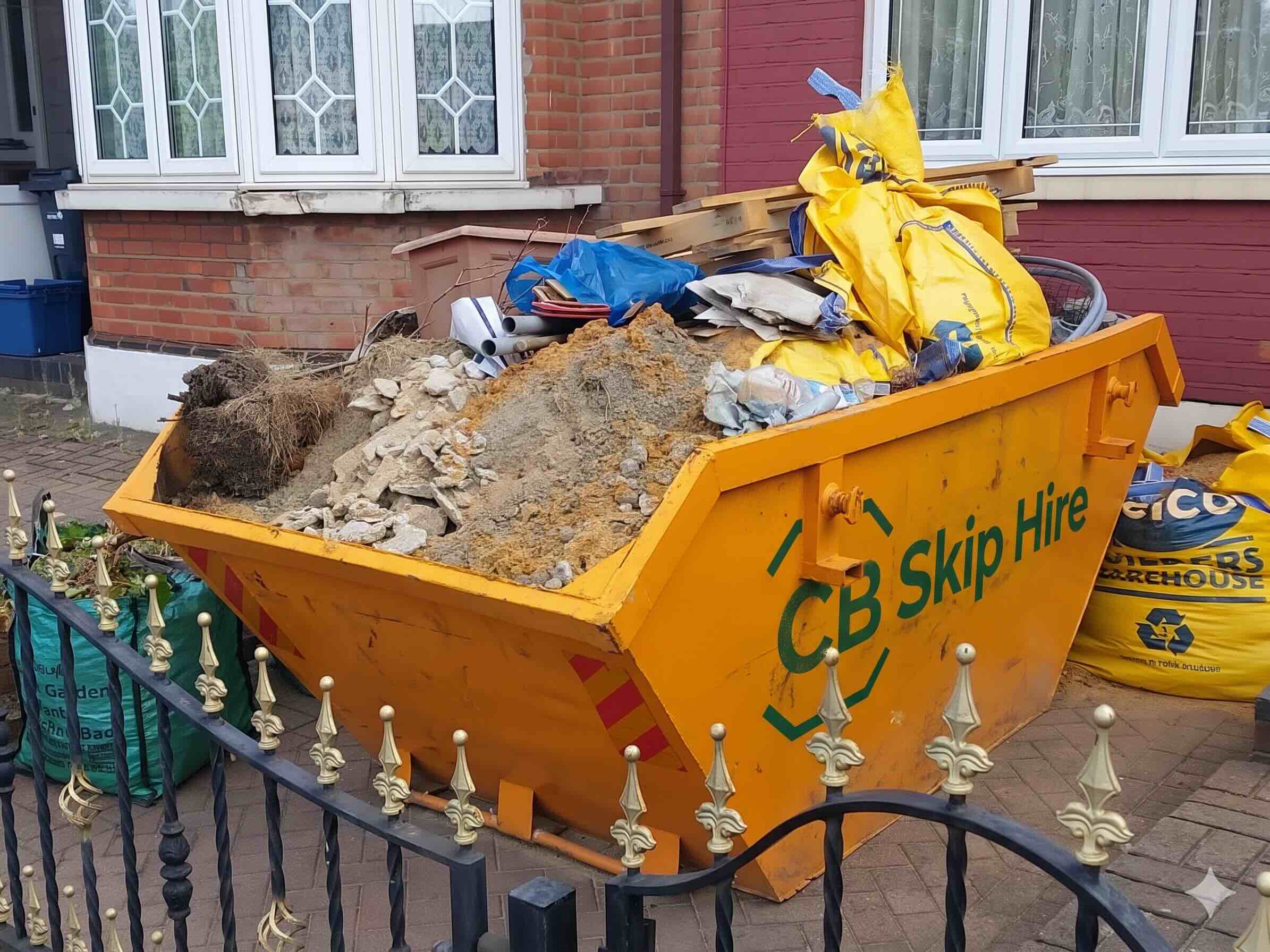8 yard builders skip